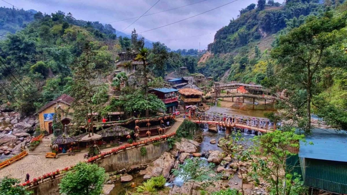 Tour program Hanoi – Ninh Binh – Ha Long – Sapa 5 days 4 nights
