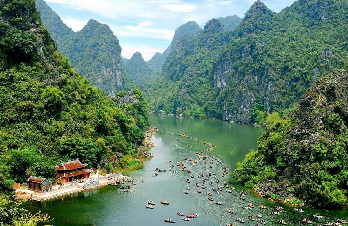 Tuyet Tinh Coc – Trang An – Hang Mua