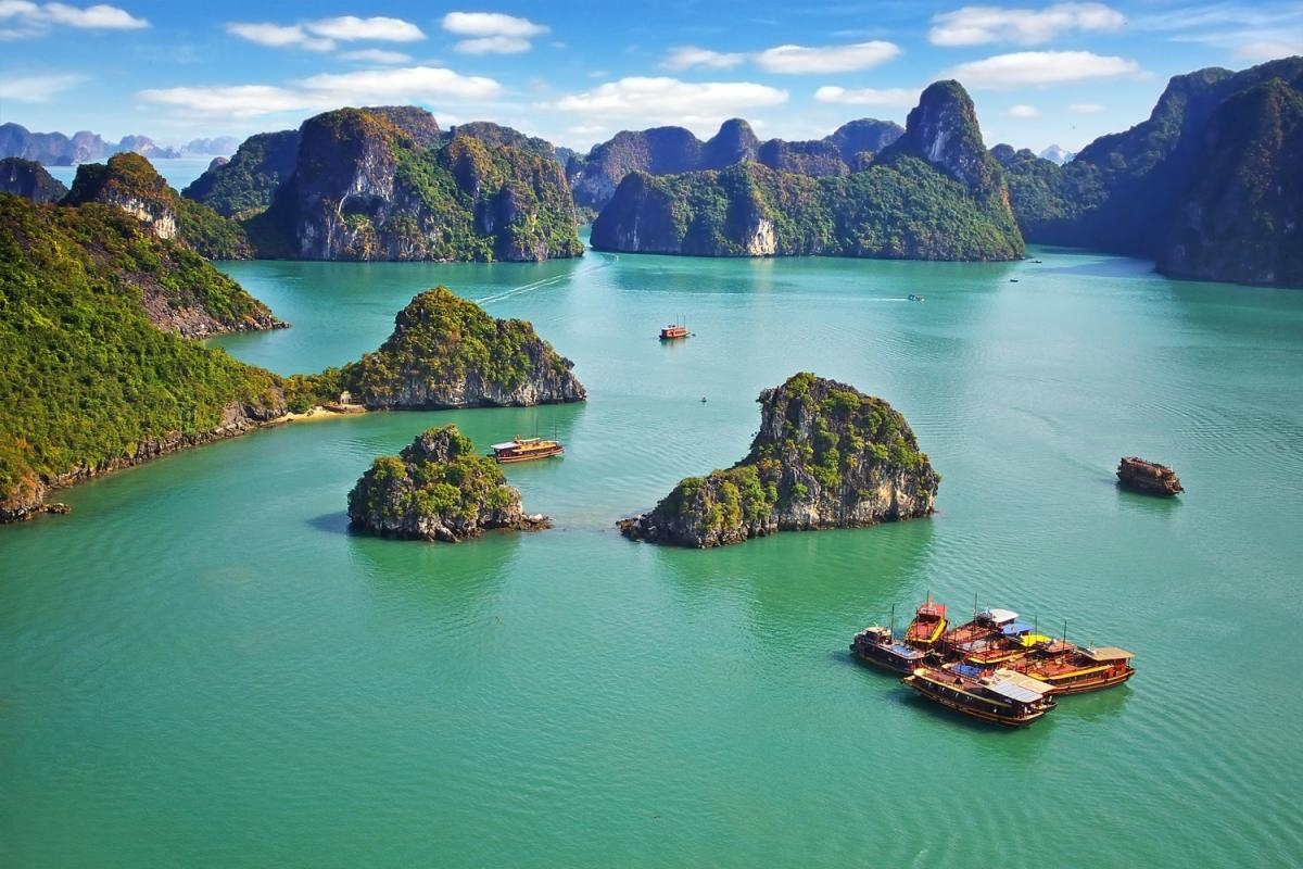 Hanoi – Moc Chau – Ninh Binh – Ha Long 6 days 5 nights
