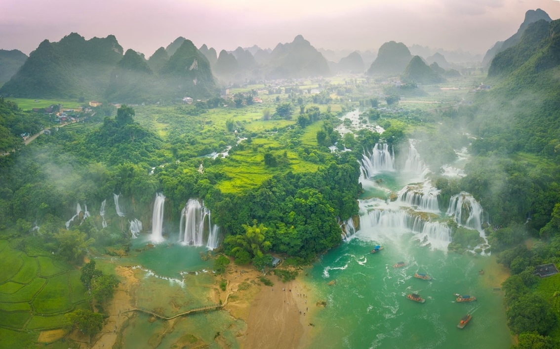 Discover Ha Giang - Cao Bang - Bac Kan 5-day 4-night tour